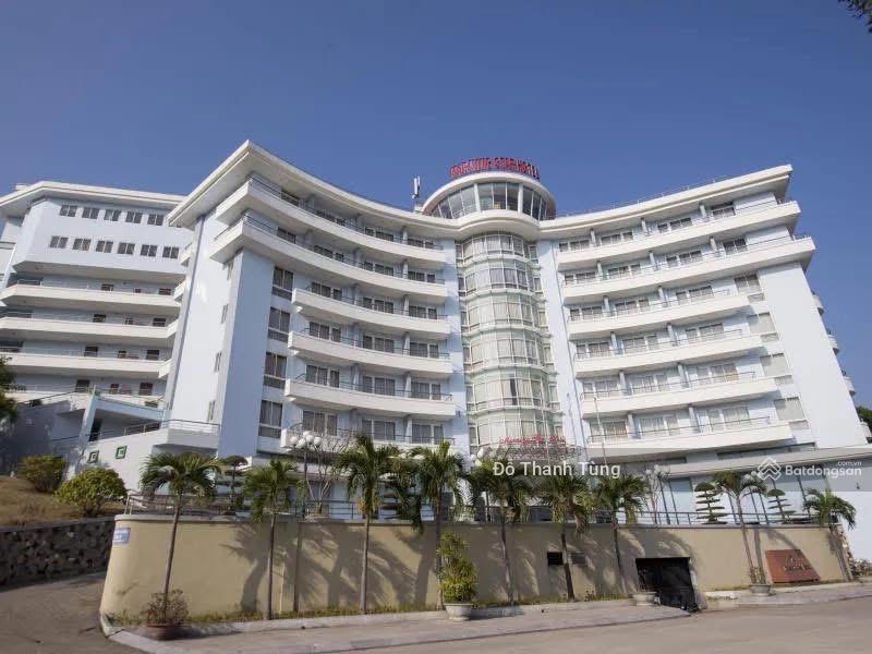 Chuyển nhượng khách sạn sao mai, tuần châu, hạ long. view biển, đẹp trong đảo. giá đầu tư 165 tỷ