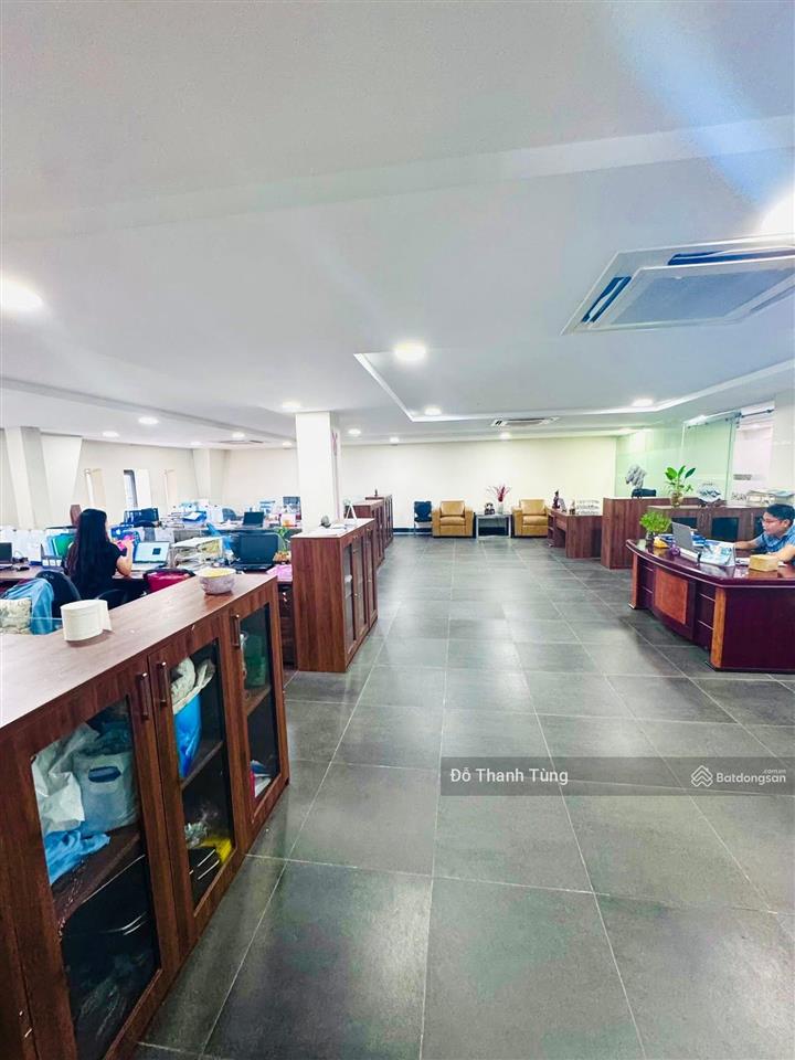 Chuyển nhượng siêu biệt thự, lô góc, vị trí kim cương trong kđt mỹ đình 1. giá chào 136 tỷ có tl