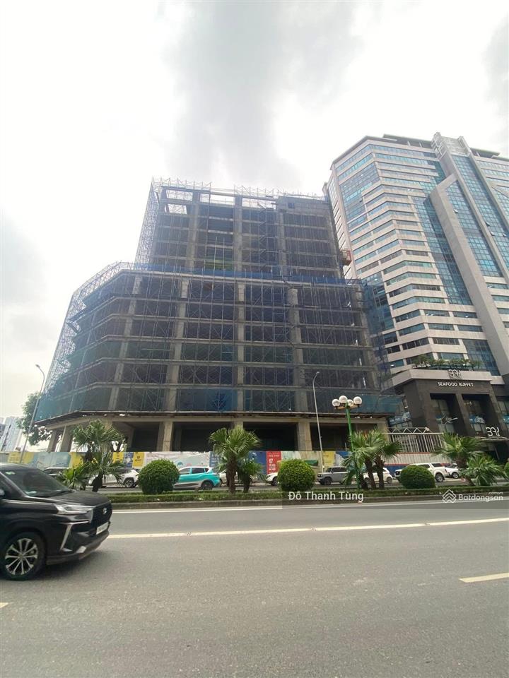 Chuyển nhượng văn phòng hạng a, vị trí siêu đẹp. giá trị nhận diện thương hiệu rất lớn. giá 800 tỷ