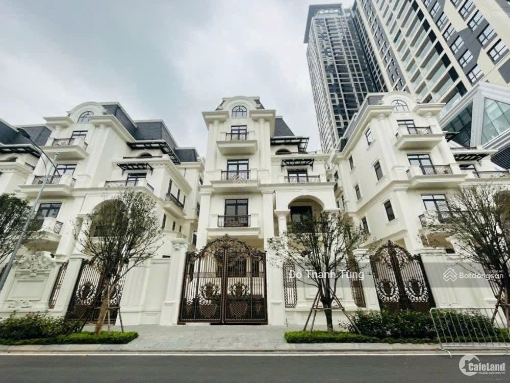 Bán biệt thự the zei vị trí đẹp, nơi tinh hoa hội tụ. khách về tự hoàn thiện nội thất theo ý muốn