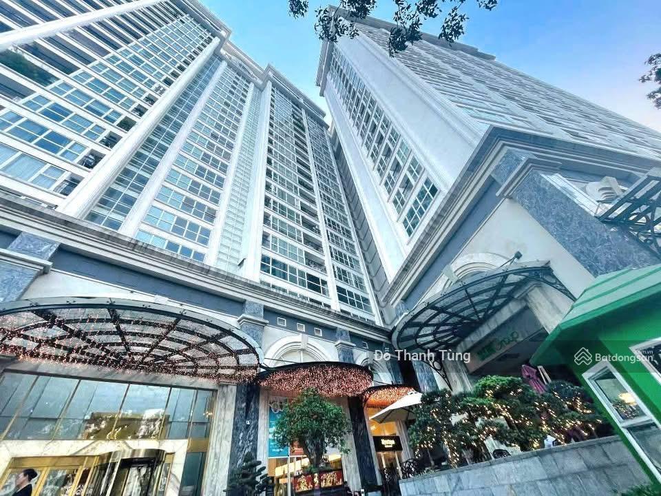 Cần bán căn hộ penhouse đẳng cấp 5*, diện tích khủng. view toàn thành phố, nơi tinh hoa hội tụ.