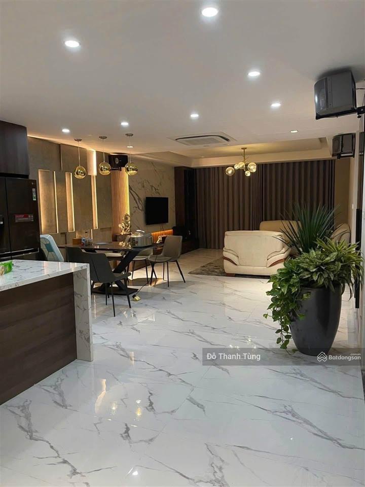 Bán nhanh căn chung cư tòa no17  2 khu đô thị sài đồng. tầng trung đẹp khu, lô góc thoáng sáng