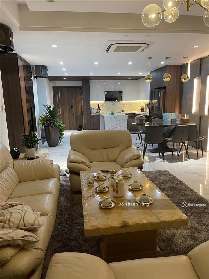 Bán nhanh căn chung cư tòa no17  2 khu đô thị sài đồng. tầng trung đẹp khu, lô góc thoáng sáng