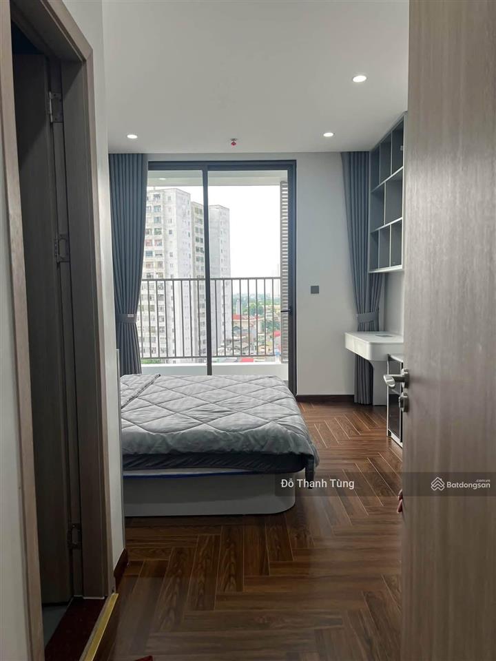 Cần bán nhanh căn chung cư tầng đẹp, view đẳng cấp. nhà rộng, thoáng sáng tự nhiên, full nội thất