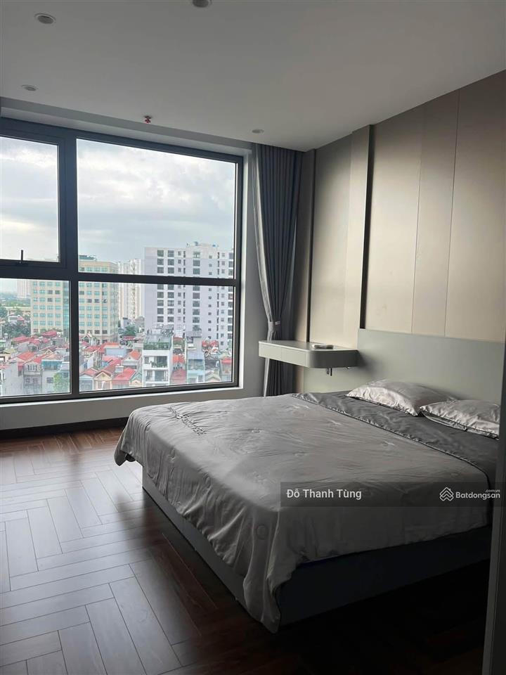Cần bán nhanh căn chung cư tầng đẹp, view đẳng cấp. nhà rộng, thoáng sáng tự nhiên, full nội thất