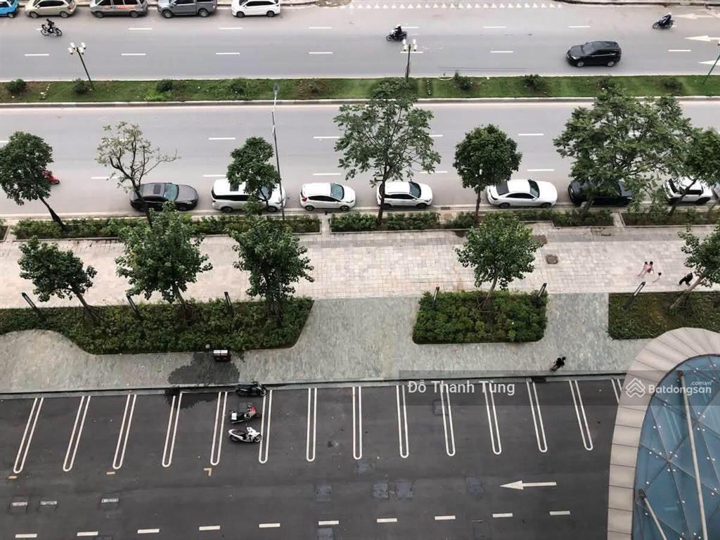 Cần bán nhanh căn chung cư tầng đẹp, view đẳng cấp. nhà rộng, thoáng sáng tự nhiên, full nội thất