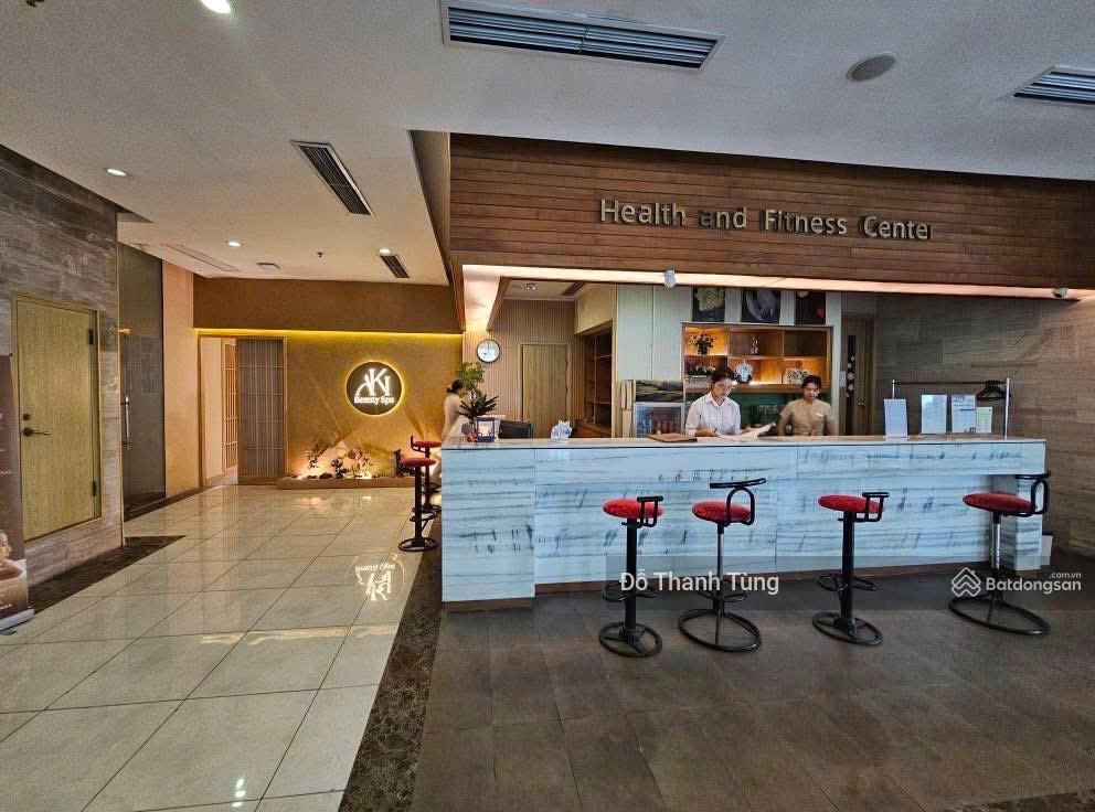Chuyển nhượng khách sạn 4*, đội cấn, ba đình. vị trí đẹp, mặt tiền đẳng cấp. giá chào 1000 tỷ có tl