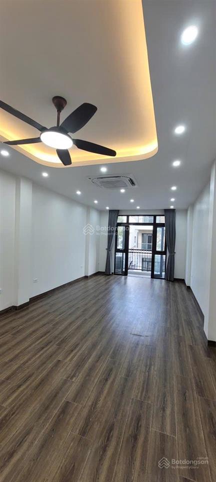 Cho thuê nhà 50m2x3tầng, thang máy, 15tr, hà đông, 0888 516 ***