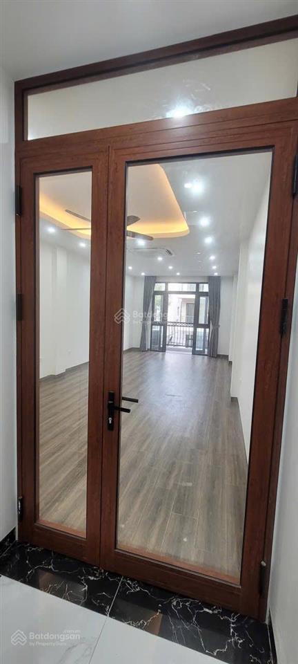 Cho thuê nhà 50m2x3tầng, thang máy, 15tr, hà đông, 0888 516 ***