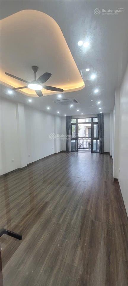 Cho thuê nhà 50m2x3tầng, thang máy, 15tr, hà đông, 0888 516 ***
