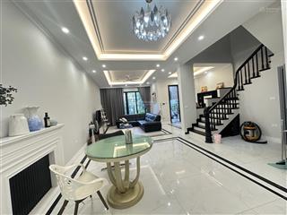 Cho thuê biệt thự 280m2, thang máy, 30tr, gần vin smart, 0888 516 ***