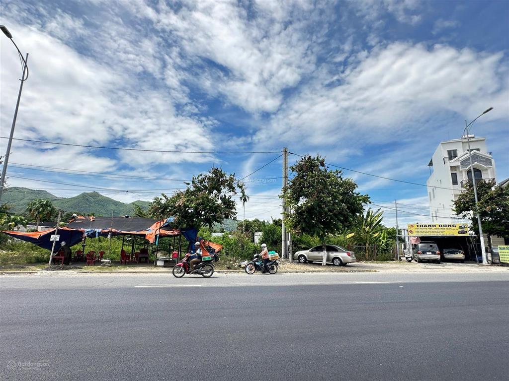 Cho thuê showroom, kho, nhà xưởng, nhà hàng,...