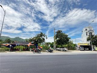 Cho thuê showroom, kho, nhà xưởng, nhà hàng,...
