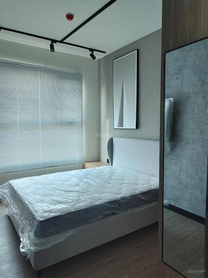 Bán căn hộ 2pn lầu cao view sông full nội thất 9 tỷ all in