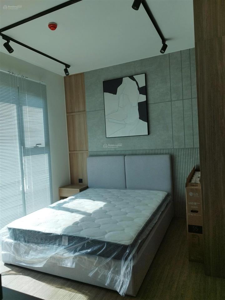Bán căn hộ 2pn lầu cao view sông full nội thất 9 tỷ all in