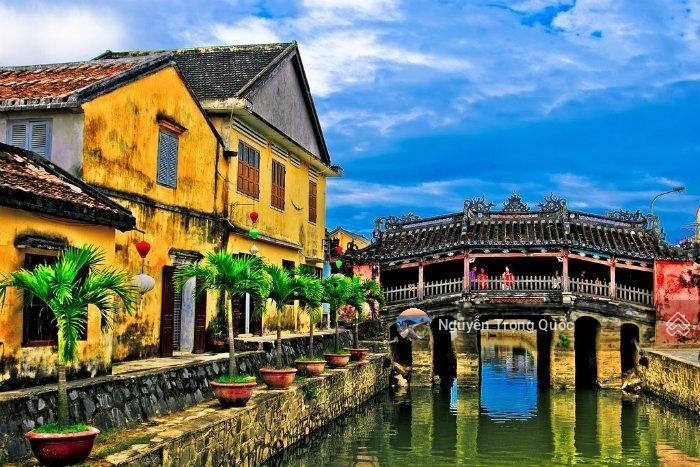 Cho thuê villa đẹp cách biển an bàng chỉ 1 phút, cách trung tâm phố cổ hội an.  0899 959 ***