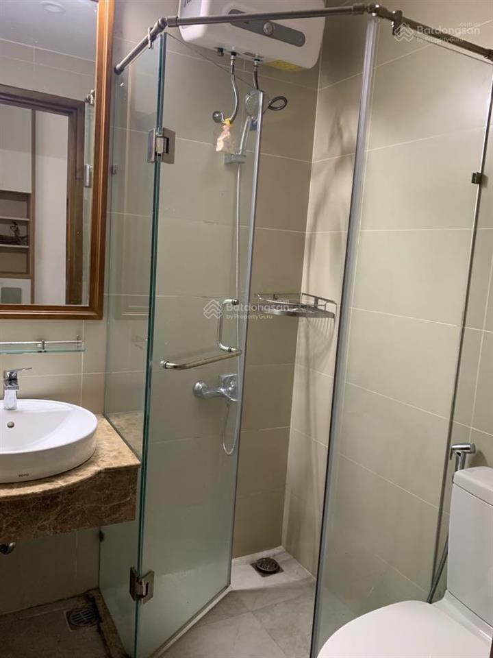 Bán ch sky center 2pn, 2wc,dt 75m,đầy đủ nội thất giá 6 tỷ.cho thuê giá 16tr