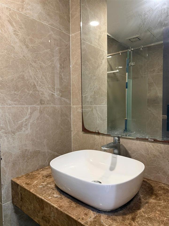 Cho thuê cc park legend, 15 triệu, 63m2, 2pn, 1vs, đầy đủ tại hoàng văn thụ, tân bình, hcm