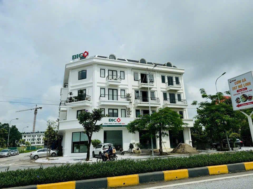 Bán căn nhà phố 5 tầng khu Vpit Plaza, Định Trung, Vĩnh Yên. Kinh doanh gì cũng tiện