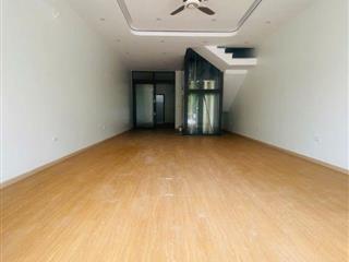 Bán căn nhà phố 5 tầng khu Vpit Plaza, Định Trung, Vĩnh Yên. Kinh doanh gì cũng tiện