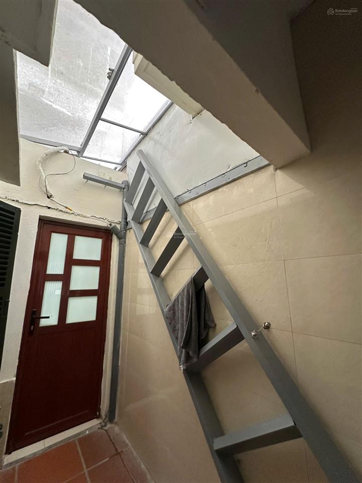 Chính chủ cho thuê căn hộ tập thể tầng 1 khu 2 tầng c10 mai động full đồ 7.5tr/tháng, 0936 456 ***