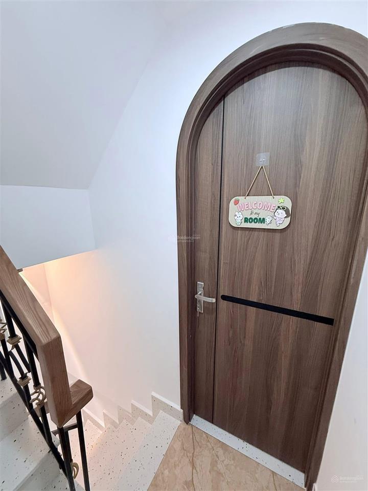 Siêu phẩm mặt tiền văn cao trệt 2 lầu nhà đẹp ngất ngây shr giá có 4 tỷ 150 cho vị trí kinh doanh