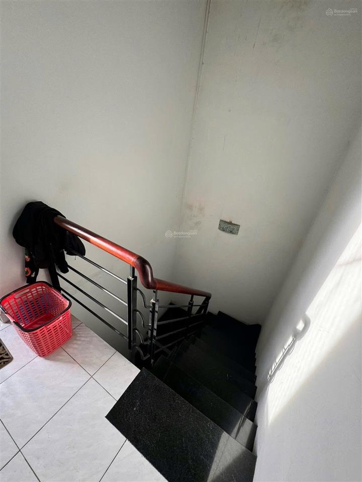 Sale sập sàn nhà 5 d bình tân 4* 14 m trệt 2 lầu sân thượng chốt 5,5 tỷ