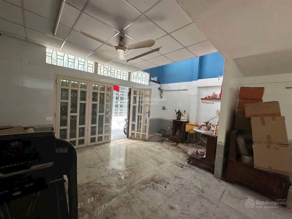 Nhanh mới kịp kèo thơm xuất hiện nhà 3/2 tret 2 lầu btct q11 hẻm 3,5 m mà giá có 4 tỷ250