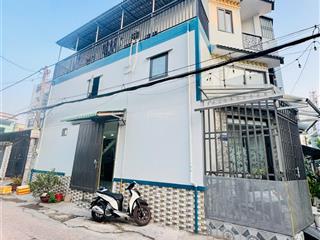 Bán nhà căn góc hương lộ 2 bình tân dt 4* 12m trệt 2 lầu hẻm 8 m thông đẹp giá tốt có 4 tỷ650 tl