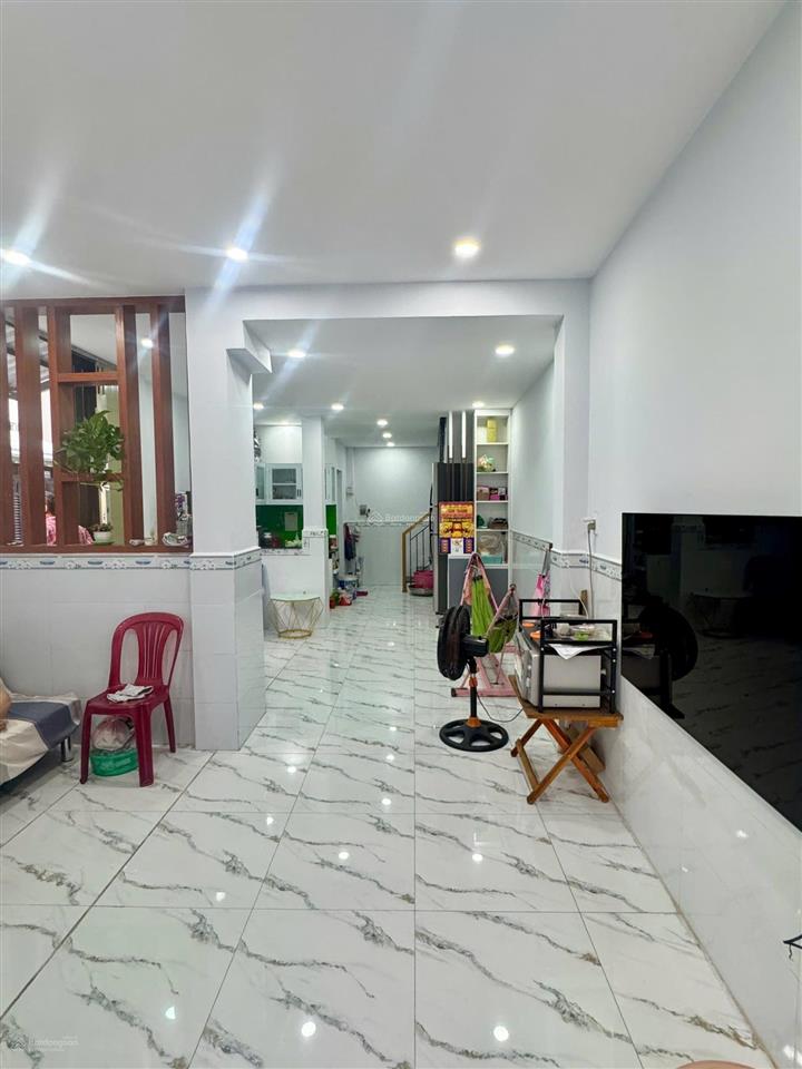 Bán nhà căn góc hương lộ 2, bình tân dt 4 x 12m trệt 2 lầu hẻm 8 m thông đẹp giá tốt có 4 tỷ 5