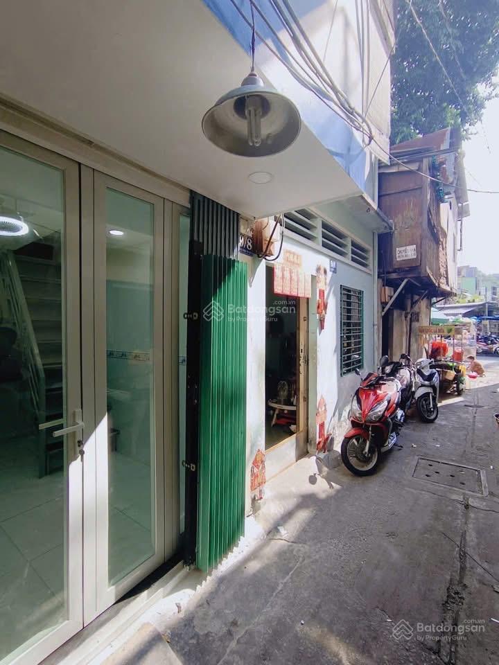 Bán nhà lê đại hành q11 trệt 2 lầu shr nhà đẹp giá hấp dẫn 2 tỷ480