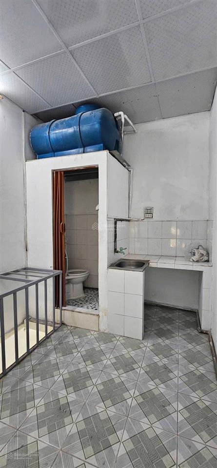 Nhà tân phú giá siêu rẻ shr trệt 2 lầu có ban công giá có 1 tỷ hơn