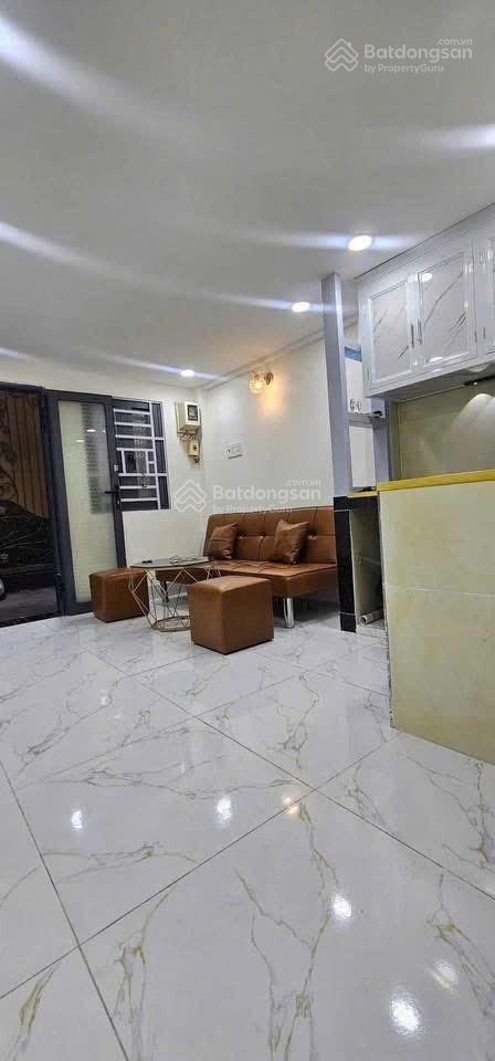Cho thuê nhà nguyên căn hồng bàng q6 nhà đẹp trệt 3 lầu hẻm thông giá 10 tr tháng