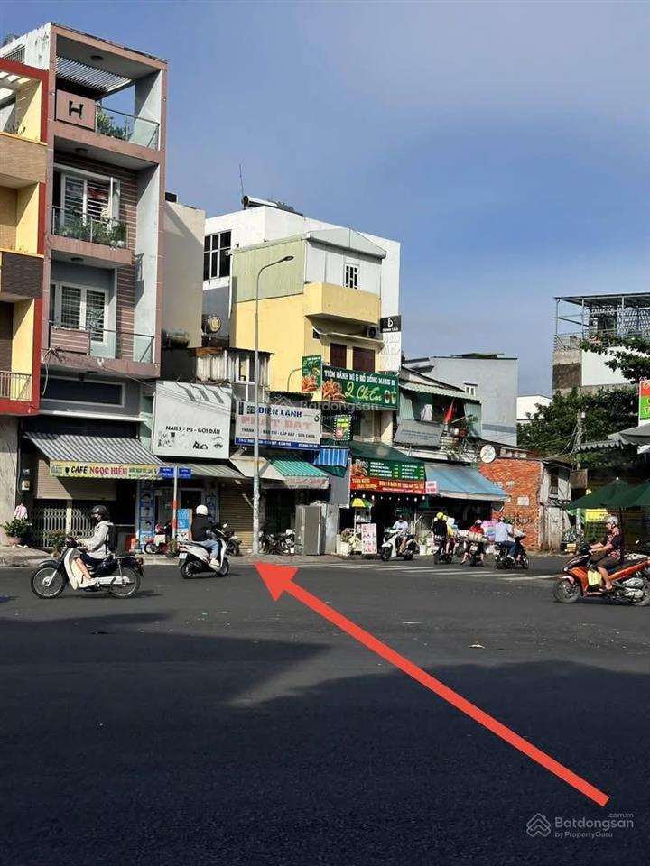 Kèo thơm phức mt lê thúc hoạch đoạn sung nhất vị trí kinh doanh đắc địa hơn 2 tỷ trệt lầu ccvb