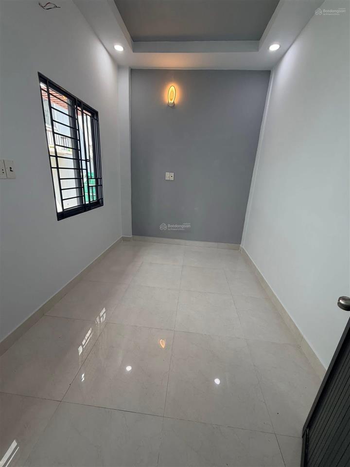 Nhà đẹp hoàng văn hoè tân phú shr ngang rộng 5 m2 dài 2 m5 trệt lầu hẻm 3 m thông giá 2 ty350
