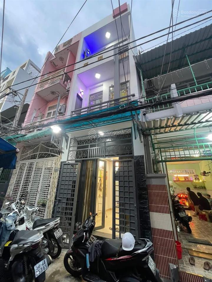 Bán nhà âu cơ q11 dt 3* 12 m trệt 2 lầu nhà đẹp shr giá cực rẻ có 5 ty950