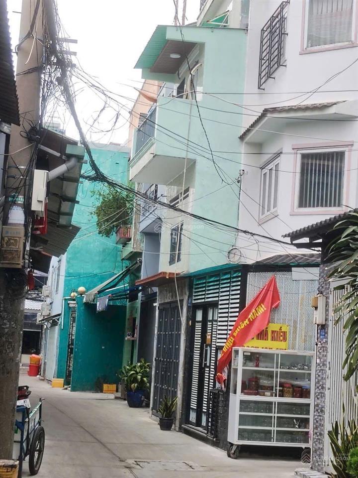 Bán nhà đội cung q11 vị trí đẹp hẻm 6 m thông trệt 2 lầu mà có 3,4 tỷ