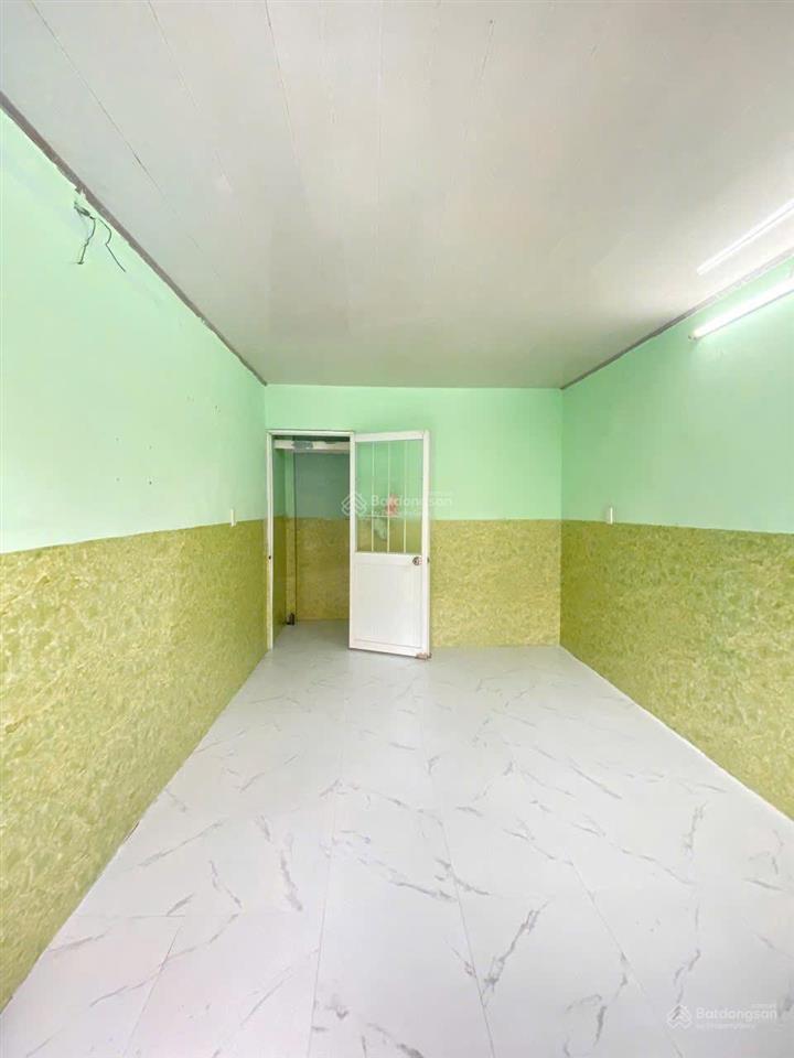 Bán nhà đội cung q11 vị trí đẹp hẻm 6 m thông trệt 2 lầu mà có 3,4 tỷ
