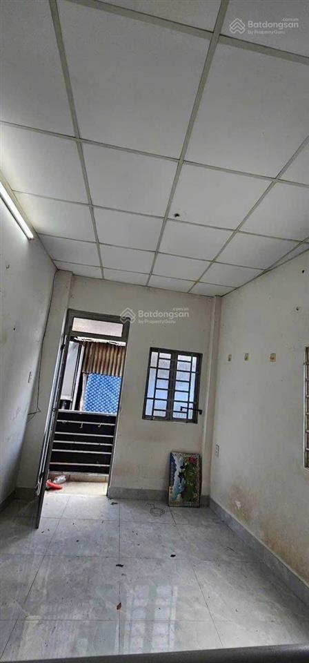 Bán nhà lê đại hành q11 shr trệt lầu nở hậu hẻm 3m thông giá 1 tỷ820 giá cực rẻ