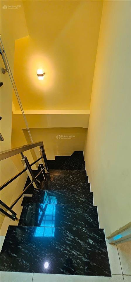 Bán nhà lạc long quân q11 hẻm thông nhà đẹp trệt 2 lầu sân thượng btct giá 4 tỷ 980