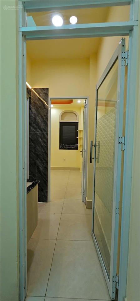 Bán nhà lạc long quân q11 hẻm thông nhà đẹp trệt 2 lầu sân thượng btct giá 4 tỷ 980