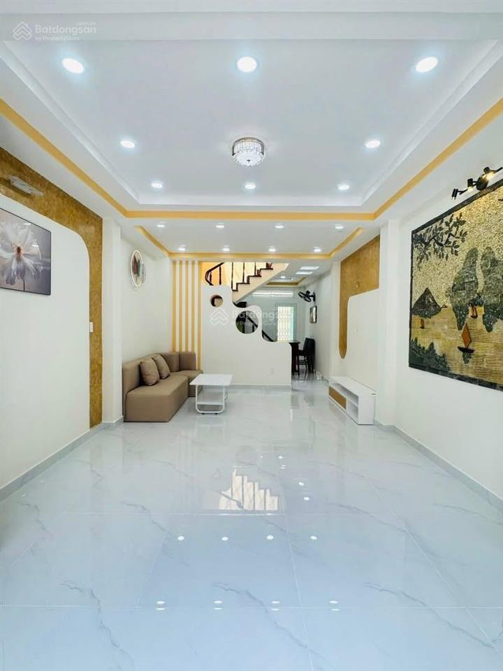 Bán căn nhà lý thánh tông hẻm 8m, 2 mt trước sau thoáng đẹp hiện đại kd sầm uất giá 6,38 tỷ