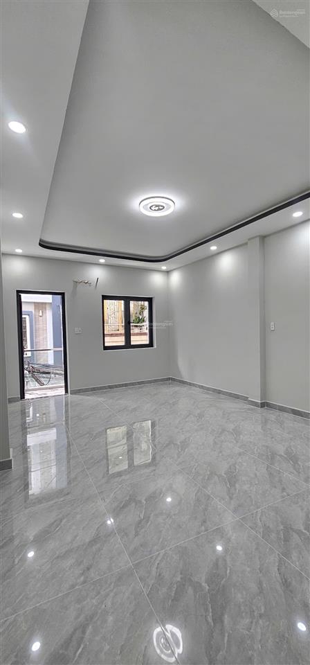 Bán nhà xây đẹp mới đường 3/2 q11 vị trí đẹp trục thẳng ra mt 3/2 trệt 2 lầu hẻm 6 m nở hậu giá 7,8