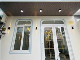 Bán nhà đẹp nguyễn suý đẹp ngất ngây full nội thất dt 4*9 m trệt lầu giá 4 tỷ 380