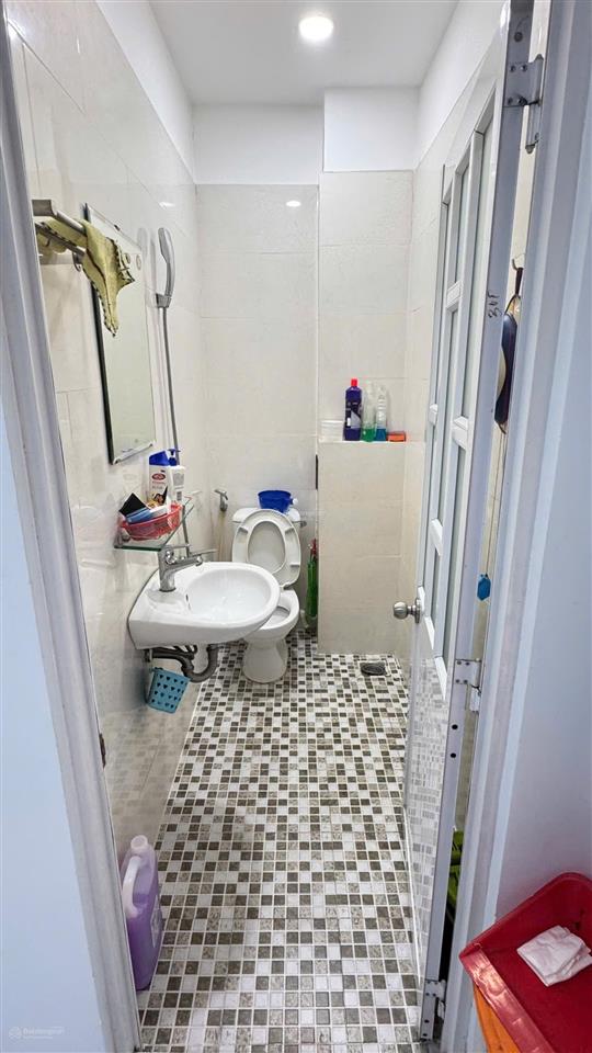 Bán nhà nguyễn chí thanh q11 nhà đẹp 4,15x13 m trệt 2 lầu sân thượng giá 7,3 tỷ nhà đẹp đầy đủ