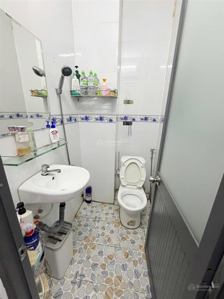 Hàng rẻ hiếm mới ra lò đường 100 bình thới q11 trệt 3 lầu st hẻm 6 m cách mt 1 căn giá rẻ 4 tỷ580