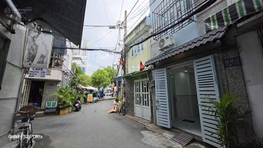 Hàng hiếm bay nhanh nhà huỳnh văn chính tân phú. dt 3,2 * 9 m trệt 2 lầu nhà đẹp 4pn giá rẻ 3,2 tỷ