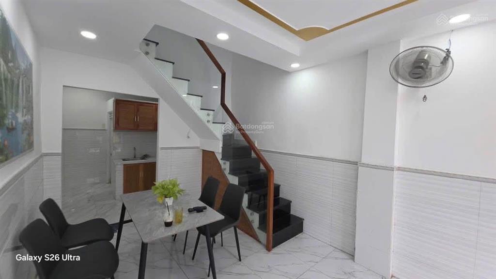 Hàng hiếm bay nhanh nhà huỳnh văn chính tân phú. dt 3,2 * 9 m trệt 2 lầu nhà đẹp 4pn giá rẻ 3,2 tỷ
