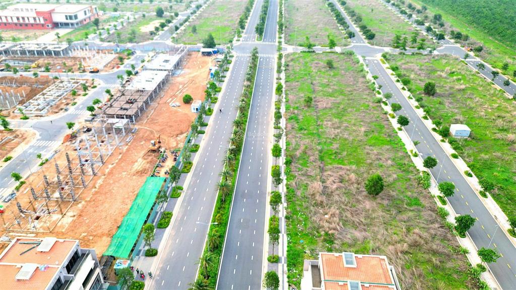 Gem sky world long đức long thành 5,2x20m đối diện công viên giá 1,9 tỷ hướng tây bán lỗ 600triệu