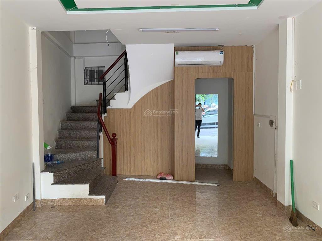 Mặt phố trần thái tông kinh doanh, dòng tiền, diện tích 30m2, 4 tầng, 24 tỷ có thương lượng